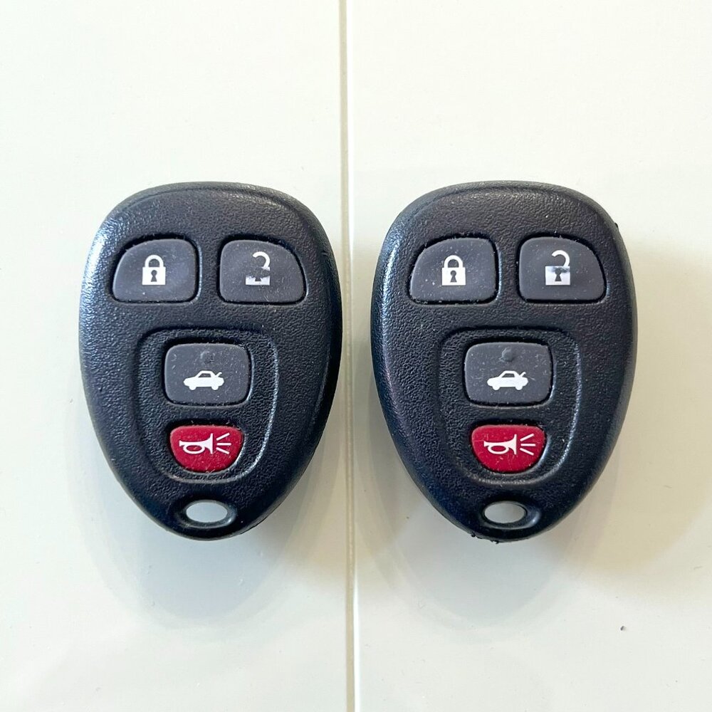 2004-2012 GM / 2 x 4-Button Keyless Entry Remotes / PN: 22733523